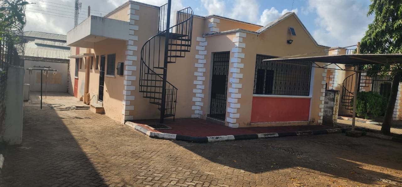 3 Bedroom Bungalow For Sale In Bombolulu